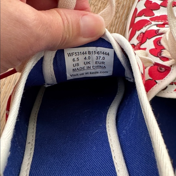 Kate Spade x Keds Butterfly Sneakers Red Canvas Shoes Size 6.5 - Picture 8 of 9